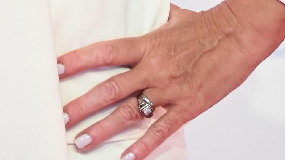 Kate Garraway's engagement ring