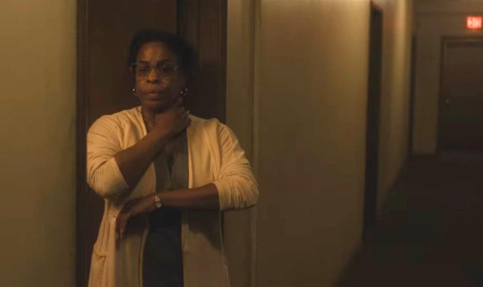 niecy nash-betts looks uncomfortable in "dahmer"