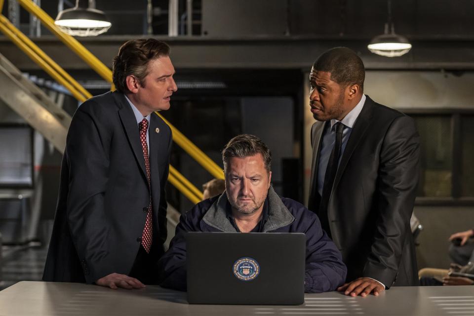 THE BLACKLIST -- "Arthur Hudson" Episode 1020 -- Pictured: (l-r) Toby Leonard Moore as Congressman Arthur Hudson, Derrick Williams as Agent Jordan Nixon -- (Photo by: Zach Dilgard/NBC)