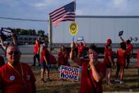 UAW rally to support striking workers