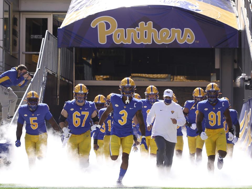 Damar Hamlin with the Pittsburgh Panthers.