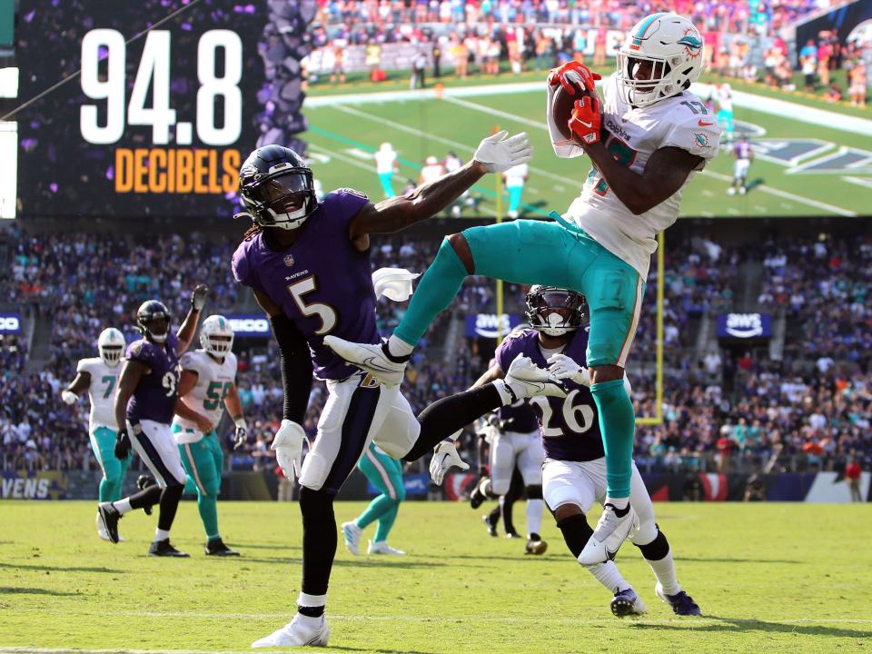 Jaylen Waddle reels in a game-winning touchdown against the Baltimore Ravens.