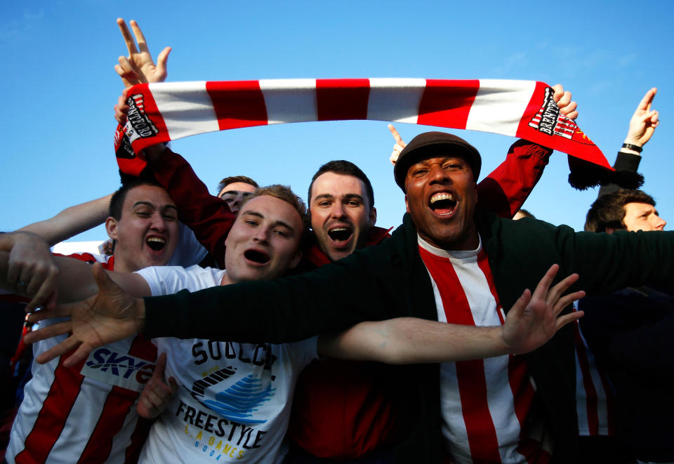 Fans des FC Brentford erlebten eine ungewohnte Szenerie. (Bild: Getty Images)