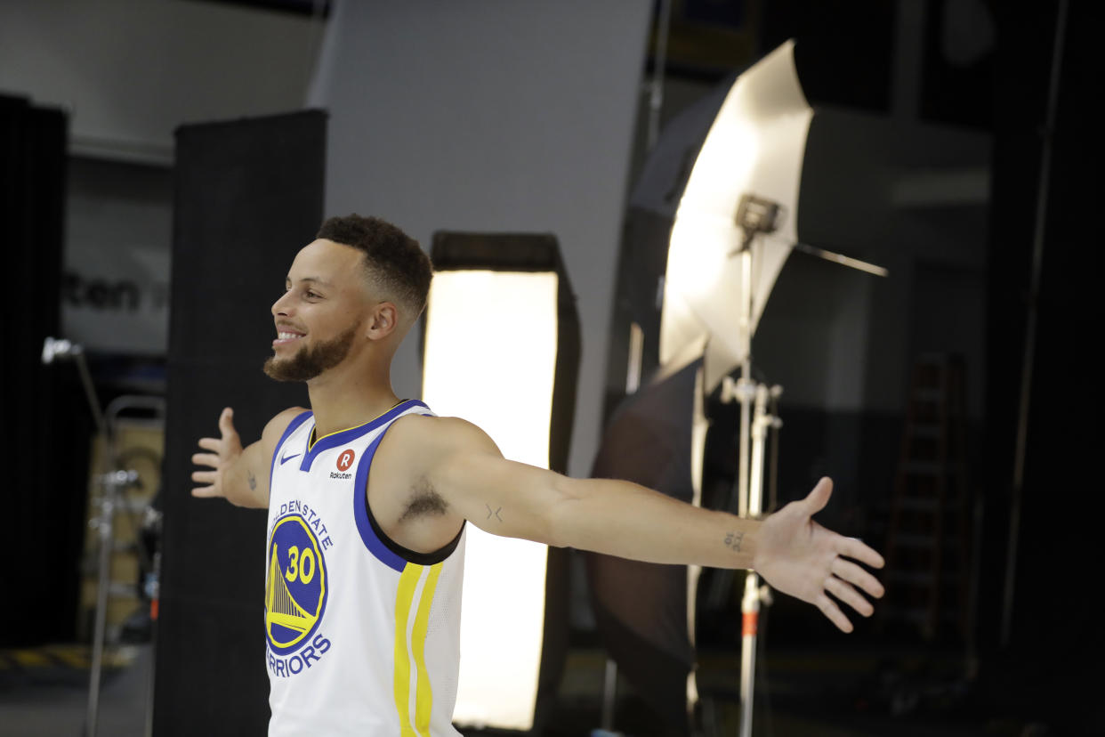 Golden State Warriors star Stephen Curry knows what it’s like to be filmed in a studio. (AP)