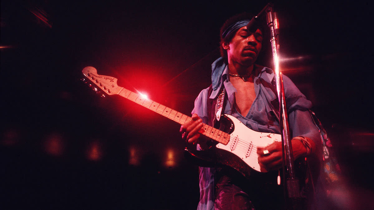  Jimi Hendrix performs onstage 