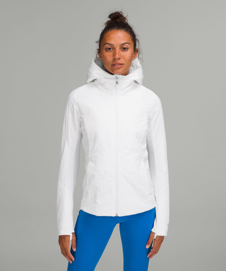 <p><a href="https://go.redirectingat.com?id=74968X1596630&url=https%3A%2F%2Fshop.lululemon.com%2Fp%2Fjackets-and-hoodies-jackets%2FAnother-Mile-Jacket%2F_%2Fprod9490277&sref=https%3A%2F%2Fwww.menshealth.com%2Ftechnology-gear%2Fg35256368%2Fvalentines-day-gifts-for-mom%2F" rel="nofollow noopener" target="_blank" data-ylk="slk:Shop Now;elm:context_link;itc:0;sec:content-canvas" class="link ">Shop Now</a></p><p>Another Mile Jacket</p><p>lululemon.com</p><p>$228.00</p>