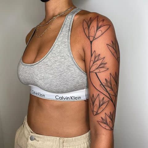 <p><a href="https://www.instagram.com/humblebeetattoo/" data-component="link" data-source="inlineLink" data-type="externalLink" data-ordinal="1">@HUMBLEBEETATTOO</a></p>