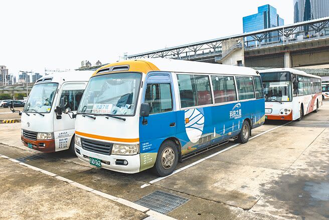 新竹縣政府16日試辦「5900」和「快捷7號」2條免費跳蛙公車搭乘數零，到20日搭乘人數平均僅1人。（羅浚濱攝）
