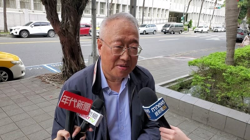 中影董事長郭台強指控導演魏德聖欠款新台幣4500萬元，魏德聖資產遭查封，雙方各執一詞。魏德聖控告郭台強詐欺、背信、偽造文書、侵占等罪。台北地檢署29日傳喚郭台強（圖）出庭說明。（中央社）