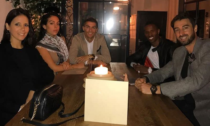 Cristiano Ronaldo y Georgina Rodríguez disfrutan de una salida nocturna antes de ser papás