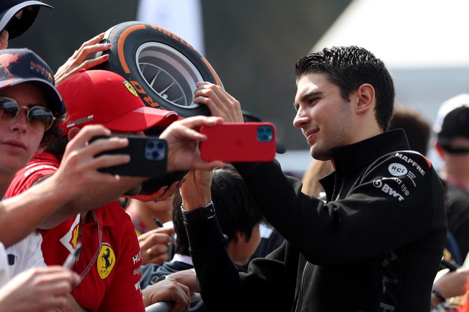 <p>Esteban Ocon de Alpine | REUTERS/Edgard Garrido</p> 