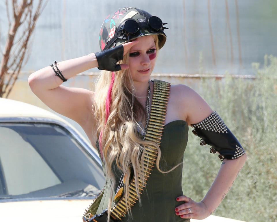 PHOTOS: Avril Lavigne Turns Tank Girl On Set Of New Video 'Rock' N Roll' With 'The Wonder Years' Star Danica McKellar