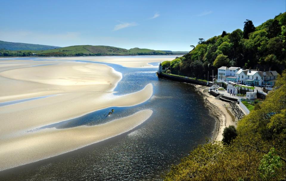 Hotel Portmeirion overlooks the golden sands of the Dwyryd estuary (Hotel Portmeirion)