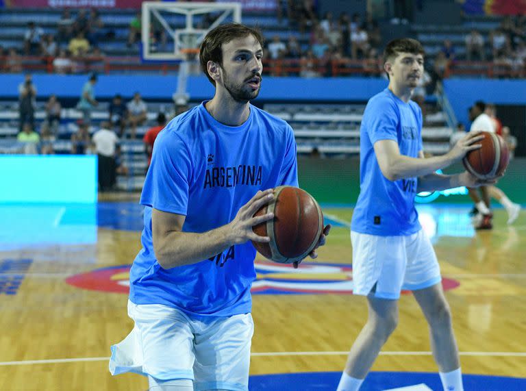 Delia, en un entrenamiento de la selección; actualmente se desempeña en Wolves, en un básquetbol lituano al que considera muy físico y estructurado.