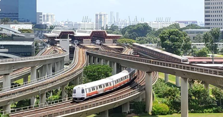 新加坡地鐵有122個車站，但地鐵站總是出現一些詭異的事情，尤其是在墳場邊建造的地鐵站，更是讓人毛骨悚然。（圖／翻攝自維基百科）