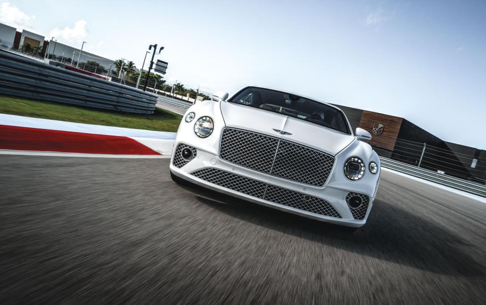 Golden Globe winners and presenters get gift bags valued at $500,000. The experiences include an invitation to be a part of Robb Report's Car of the Year selection process.