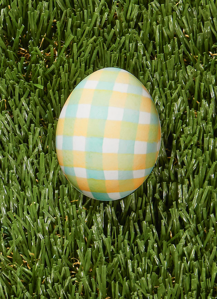 10) Watercolor Gingham Easter Egg