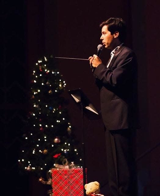 Alejandro Gómez Guillén led the Bloomington Symphony Orchestra’s holiday concerts in 2019.