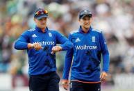 Britain Cricket - England v Pakistan - Fourth One Day International - Headingley - 1/9/16 England's Jason Roy and Joe Root Action Images via Reuters / Lee Smith Livepic