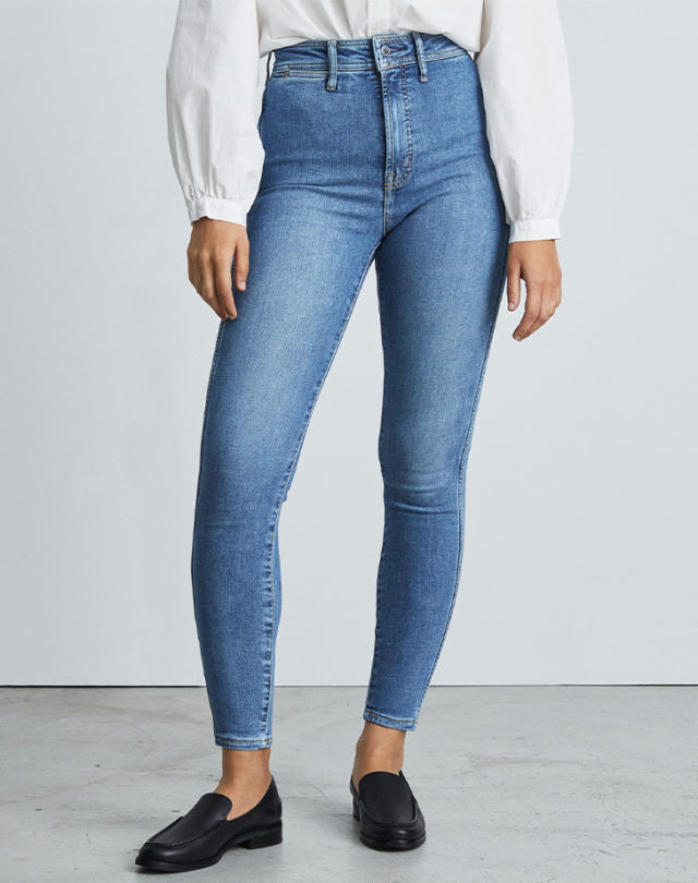 All Everlane Jeans Are 25 Percent Off Right Now (Yes, Even the '90s Cheeky  Cut)