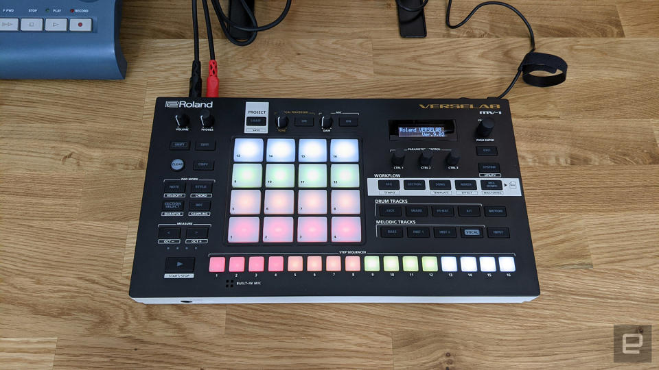 Roland Verselab MV-1 groovebox