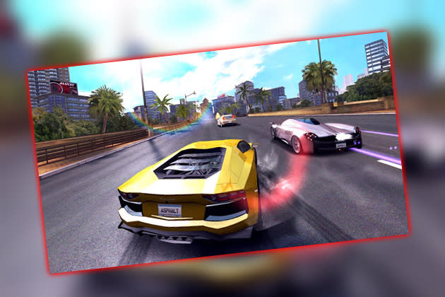 <b>Asphalt 7 Heat: Wildes Autorennen</b><br><br>Den Finger auf‘s virtuelle Gaspedal und schon schießt die getunte Luxuskarosse über den Asphalt. Der Spieler kann in Asphalt 7 Heat im Laufe des Spiels aus 60 Autos wählen, darunter Ferraris, Aston Martins und Lamborghinis. Im Mehrspielermodus muss man bis zu fünf Freunde hinter sich lassen. Grafisch top! Android, iTunes: 0,89 Euro. (Bild: Gameloft, Google Play)