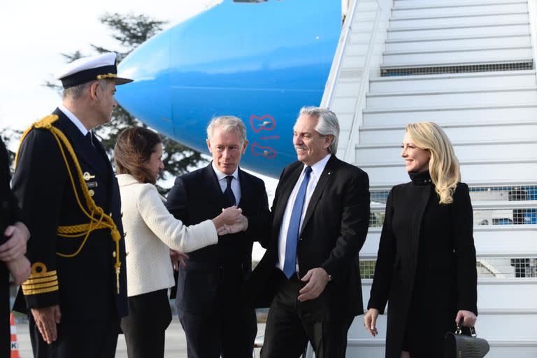 El presidente Alberto Fernández arribó a París junto con la primera dama, Fabiola Yañez