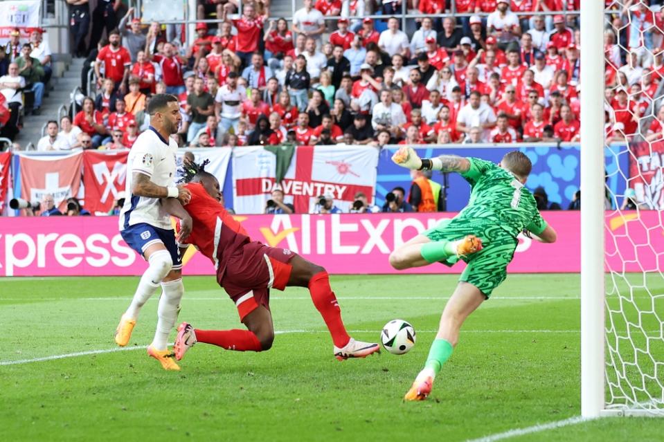 An Baolu shoveled in to open the record.  (Photo: Getty Images)