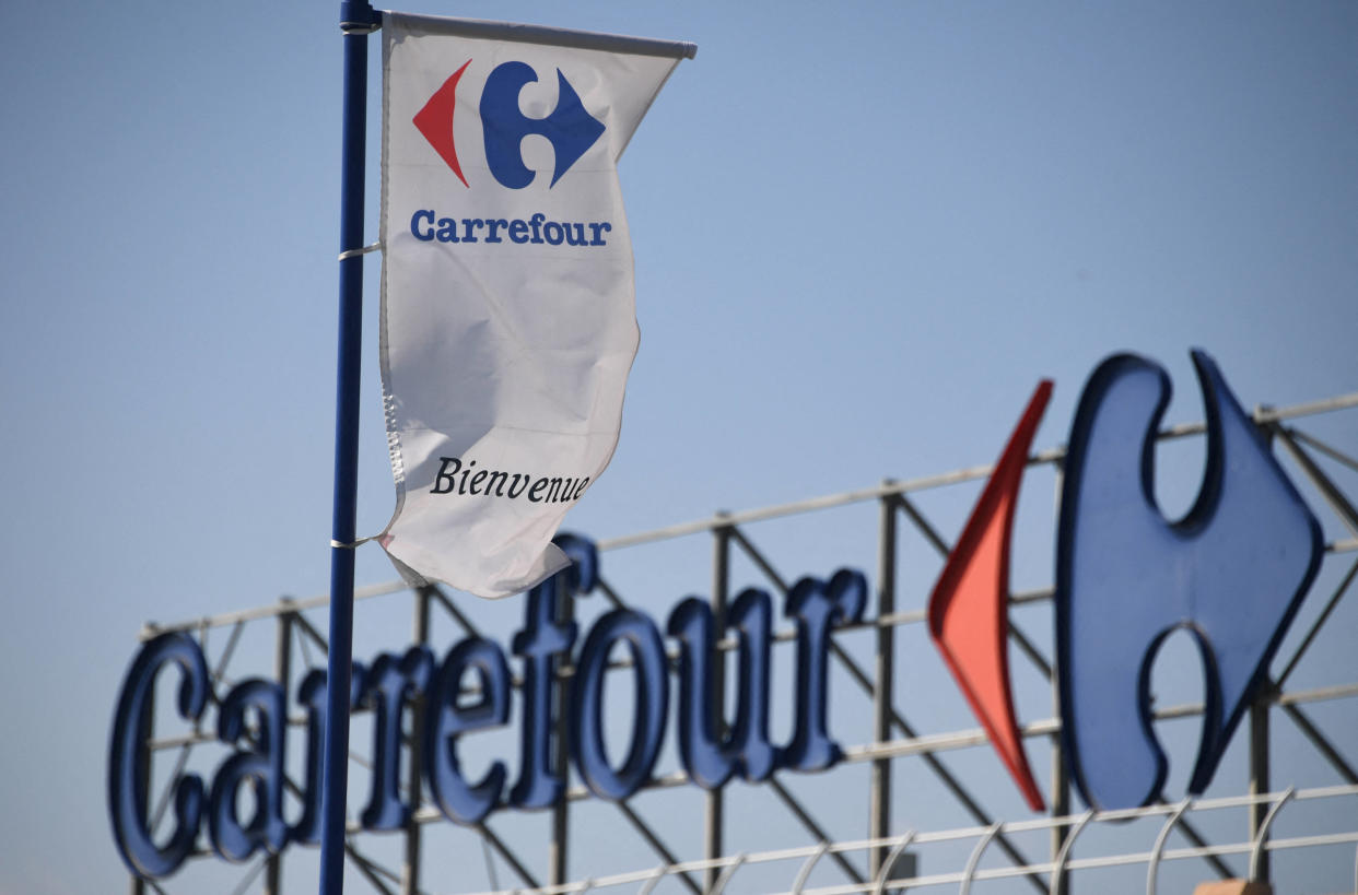 Logo de Carrefour, visé par une enquête pour fraude fiscale en Italie.