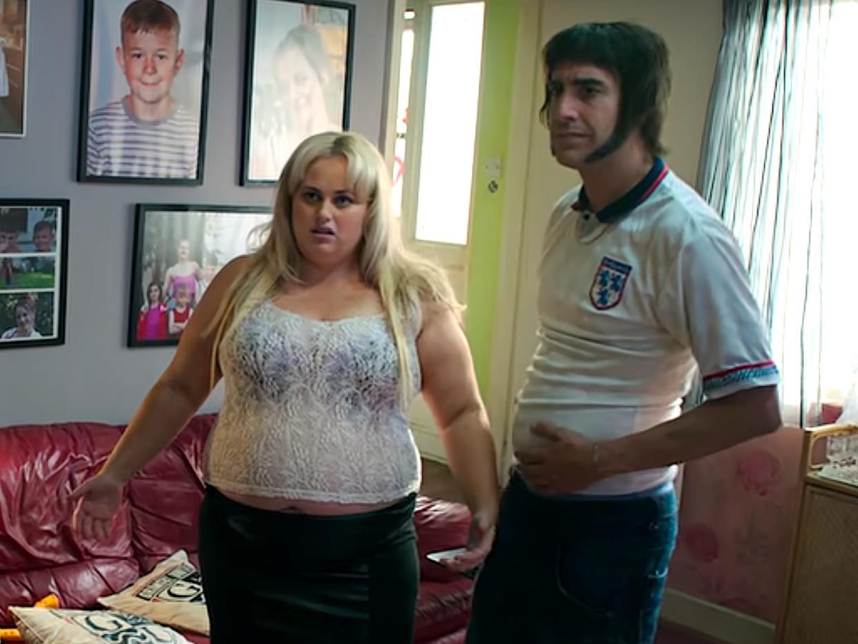 Rebel Wilson as Dawn and Sacha Baron Cohen as Nobby in "The Brothers Grimsby."