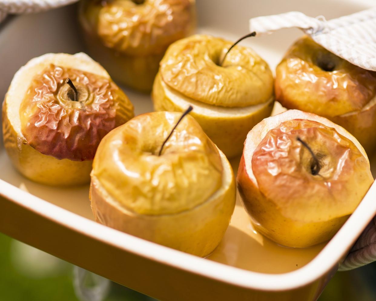 baked apples