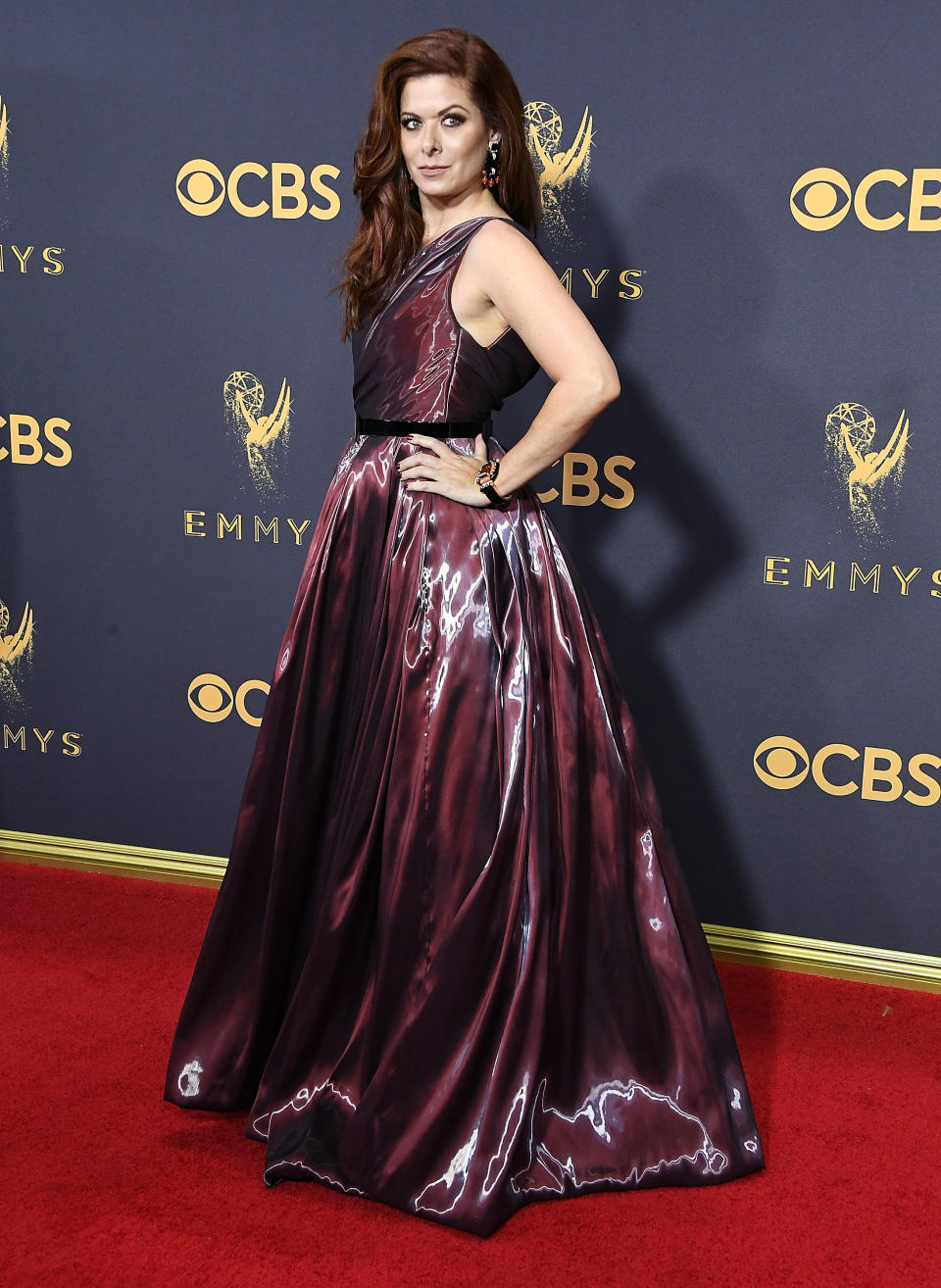 Debra Messing aux Emmy Awards
