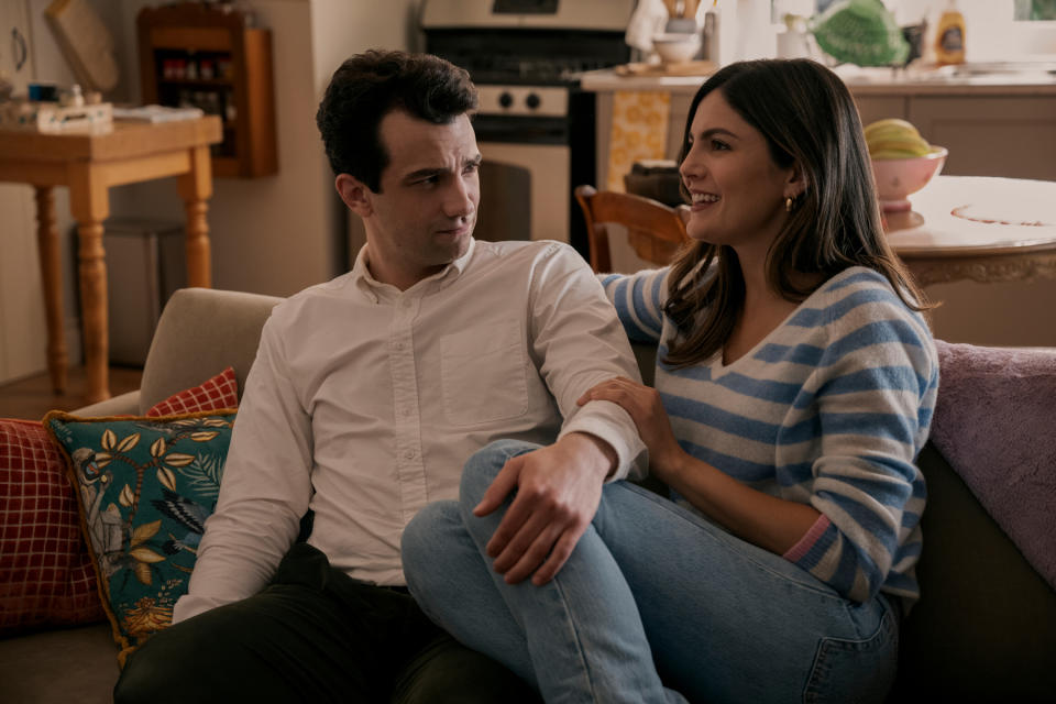 Fubar. (L to R) Jay Baruchel as Carter Perlmutter, Monica Barbaro as Emma Brunner in episode 103 of Fubar. Cr. Christos Kalohoridis/Netflix © 2023