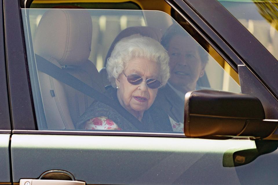 HRH The Queen Makes unannounced visit to Wood Farm and Commodore Yard Stables. The Queen flew in by helicopter on Friday evening and is expected to stay until Monday.