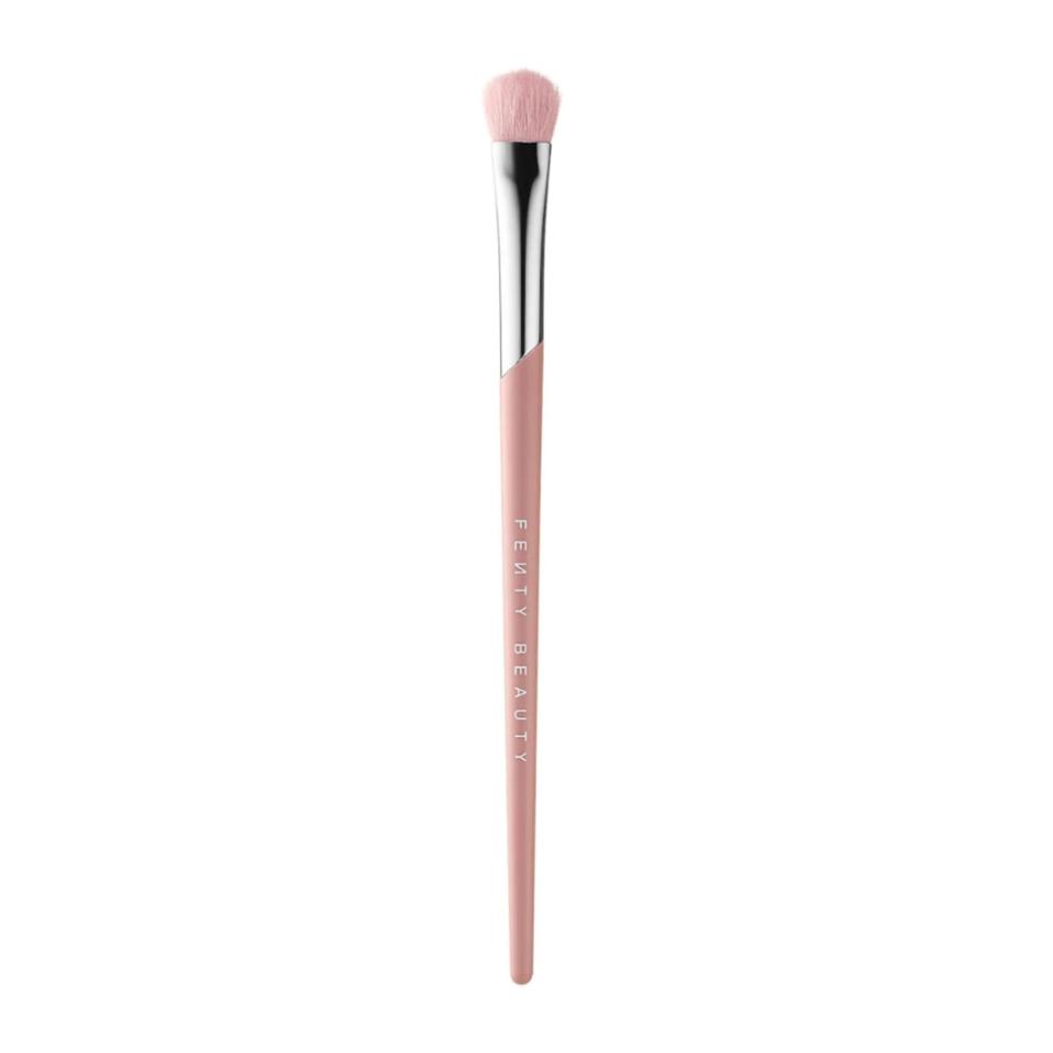 fenty-beauty-brush