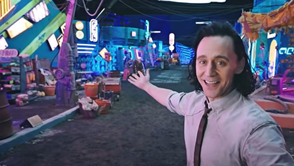 Behind the scenes footage from Loki featuring Tom Hiddleston.