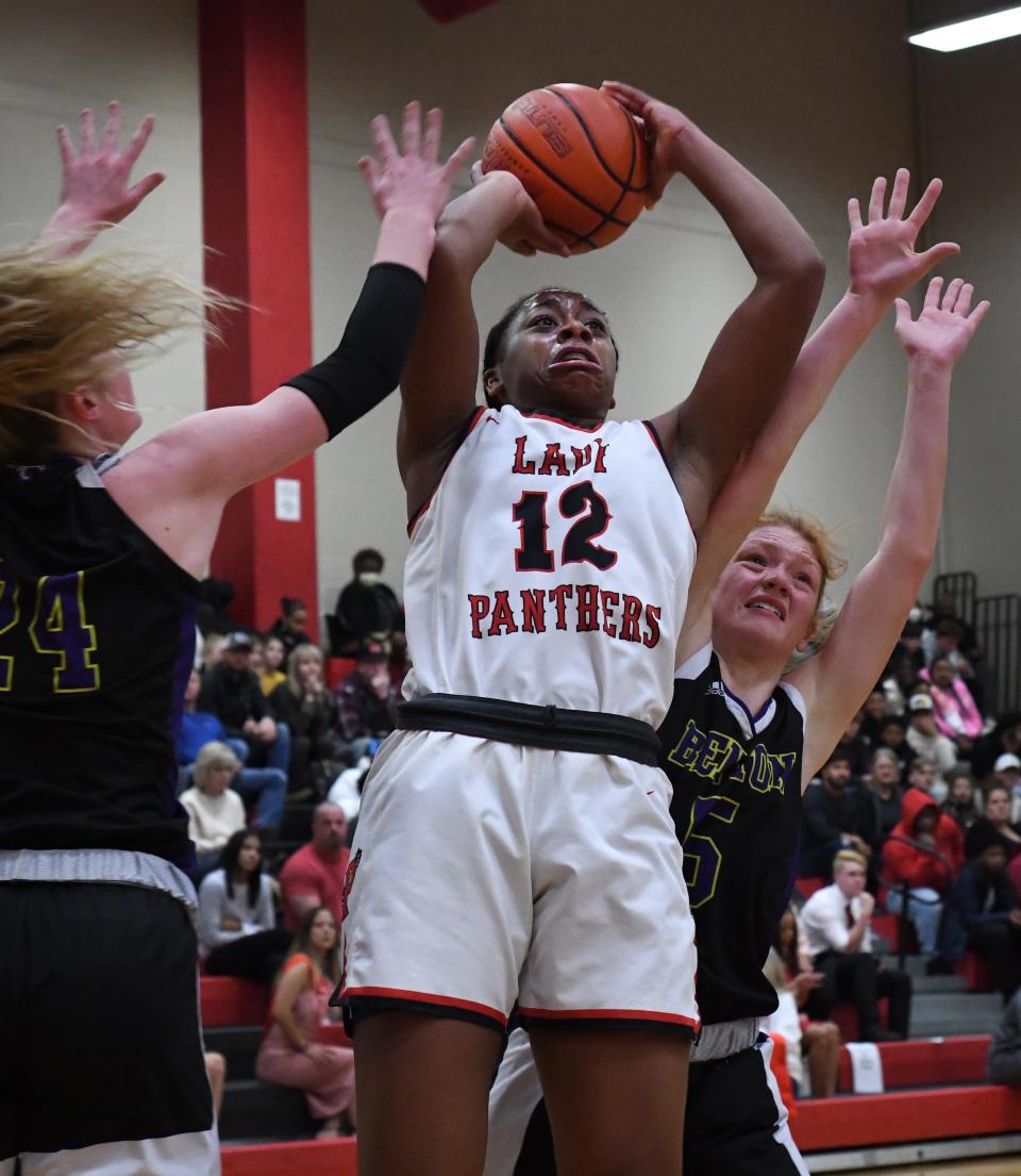 Parkway's Mikaylah Williams takes for a shot against Benton in a District 1-5A basketball game Friday.