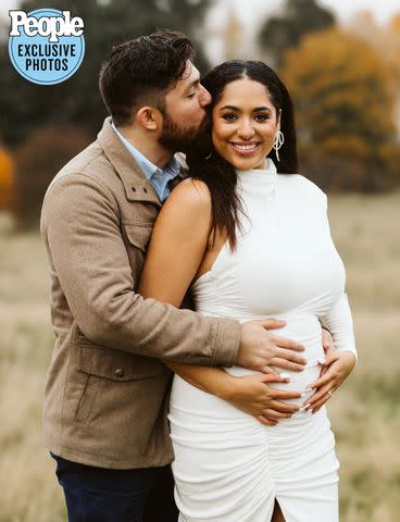 <p>Kelly Lemon Photography</p> Zack Goytowski and Bliss Poureetezadi-Goytowski's pregnancy announcement