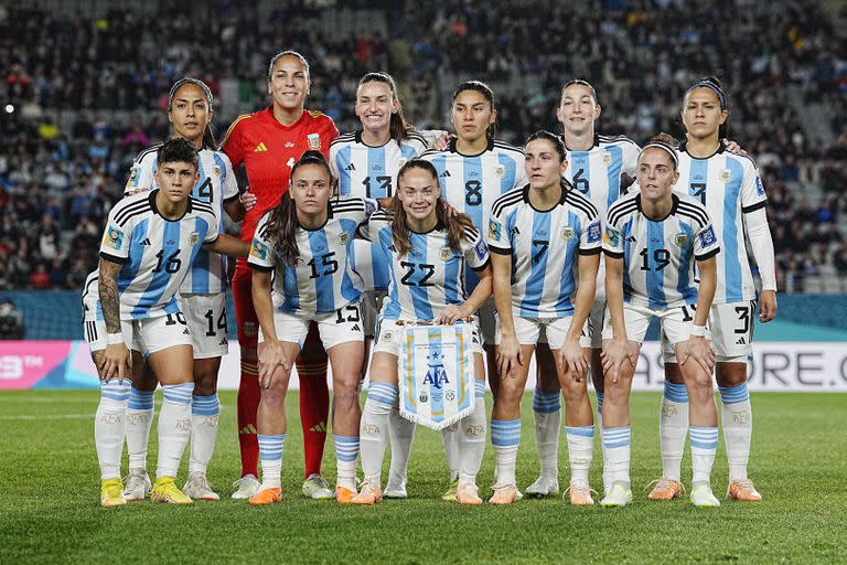 La formación argentina para el debut en el Mundial, en el Eden Park de Auckland