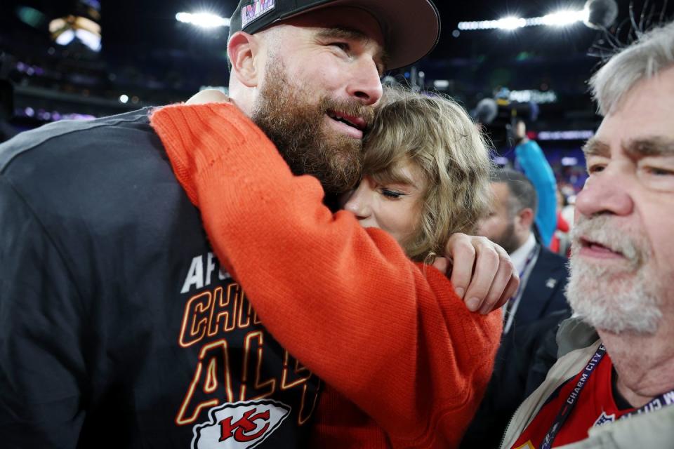 taylor swift and travis kelce