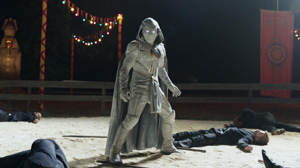 Oscar Isaac as Moon Knight in Marvel Studios' MOON KNIGHT. Photo courtesy of Marvel Studios. ©Marvel Studios 2022. All Rights Reserved.