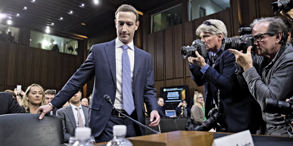 <span>Al frente de los daños. Mark Zuckerberg fue convocado por el Senado de Estados Unidos. (Foto: Andrew Harrer/Bloomberg/Getty)</span>
