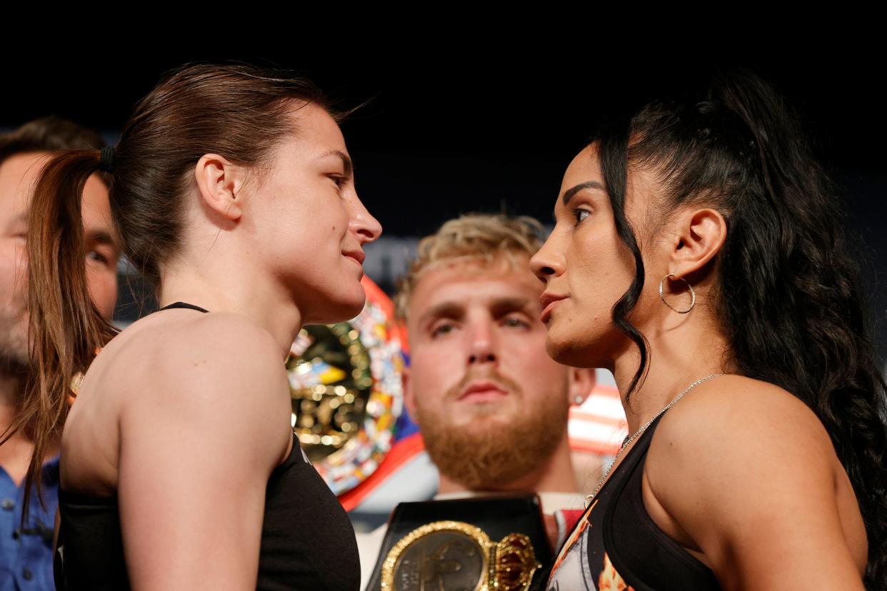 NEW YORK, NEW YORK - APRIL 29: Katie Taylor of Ireland (L) and Amanda Serrano of Puerto Rico (R) face off during the Weigh-In leading up to their World Lightweight Title fight at The Hulu Theater at Madison Square Garden on April 29, 2022 in New York, New York. The bout will be the first women's combat sports fight to headline Madison Square Garden. (Photo by Sarah Stier/Getty Images)