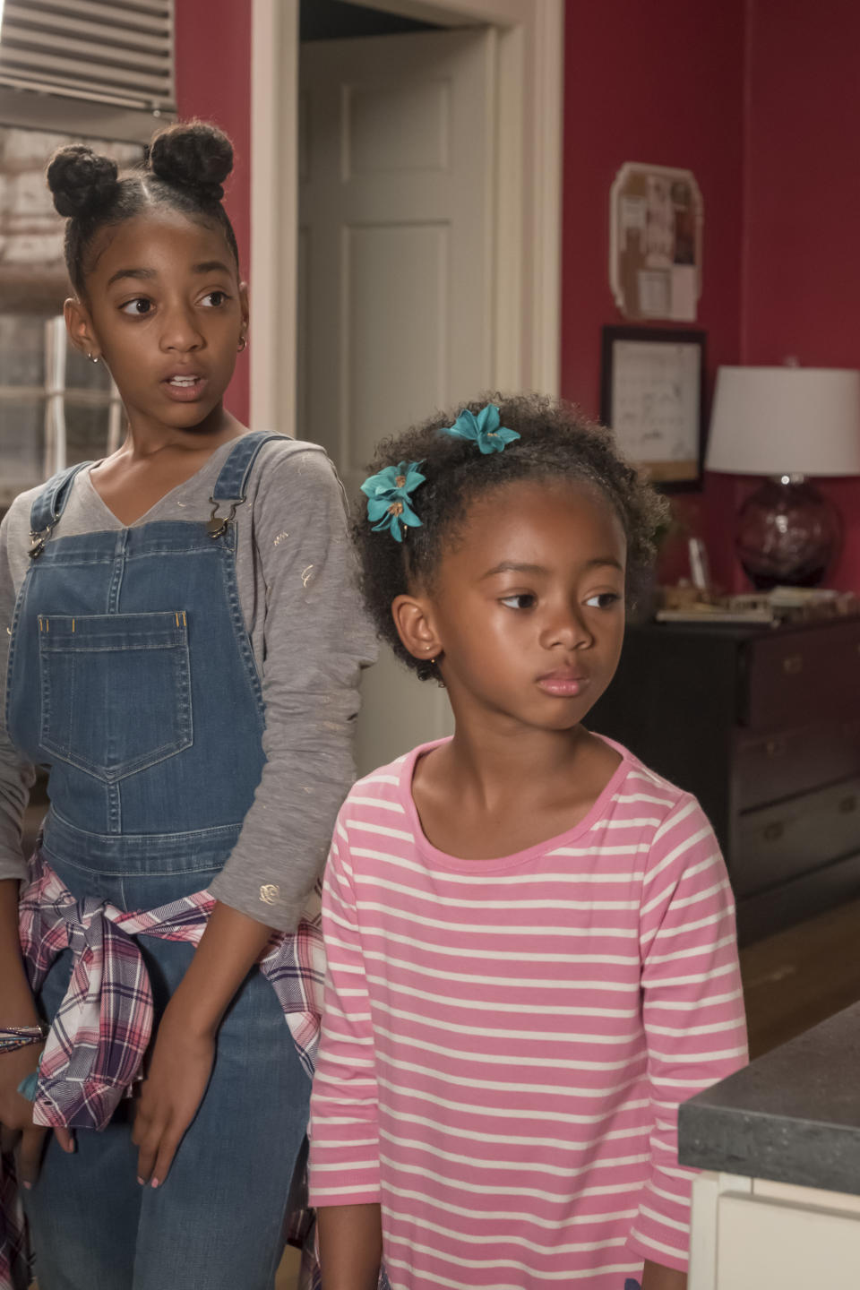 <p>Eris Baker as Tess and Faithe Herman as Annie in NBC’s <i>This Is Us</i>.<br> (Photo: Ron Batzdorff/NBC) </p>