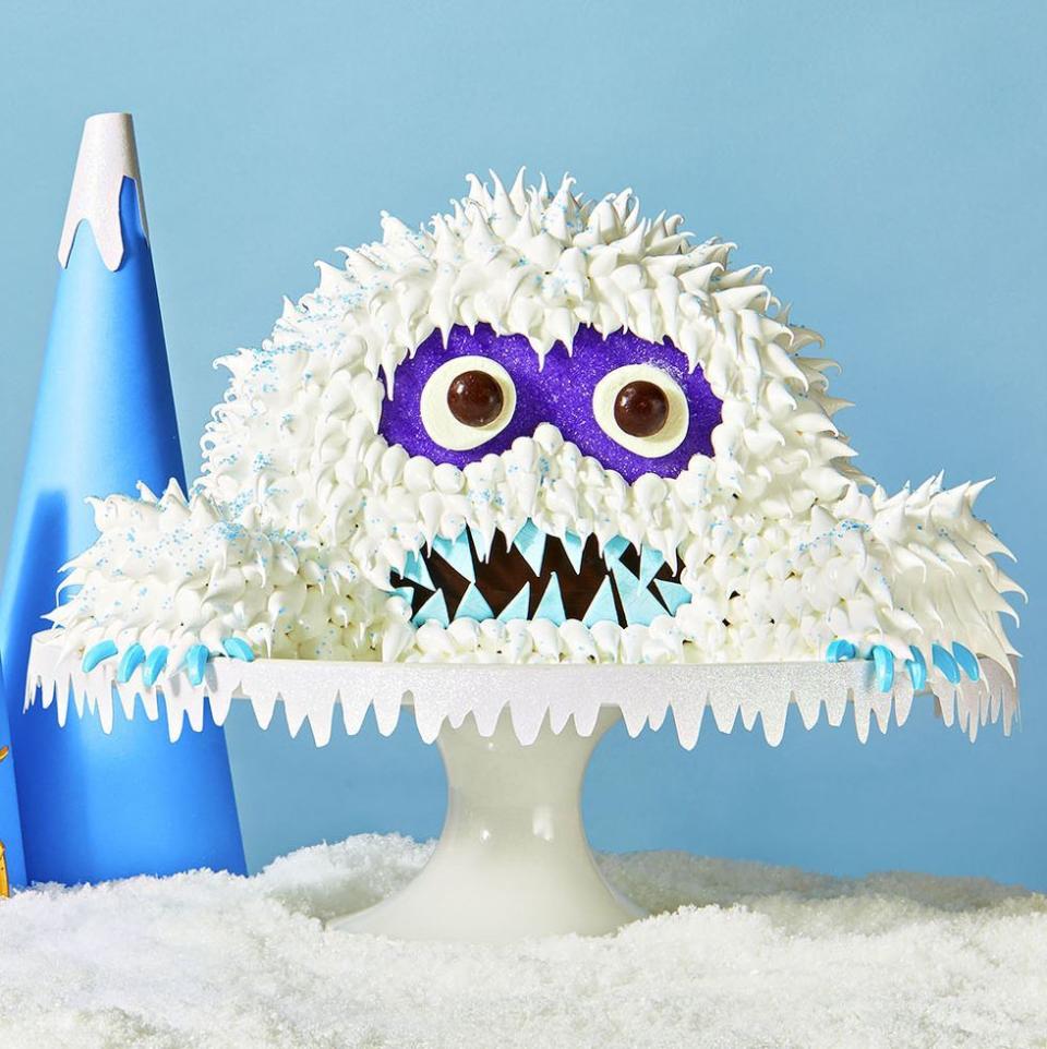 Abominable Snowman Cake