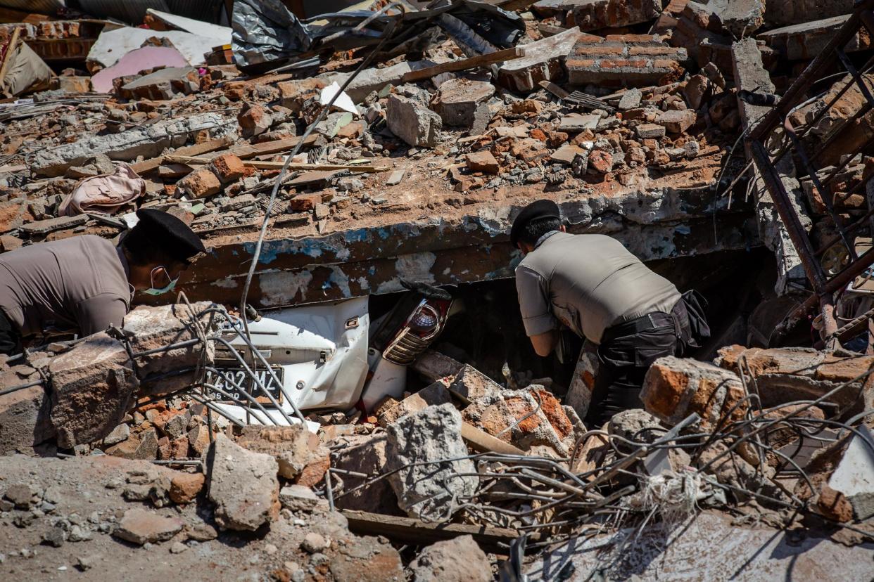 Messages and posts from survivors of the deadly Tombok earthquake in Indonesia were filled with balloons on Facebook: Getty Images