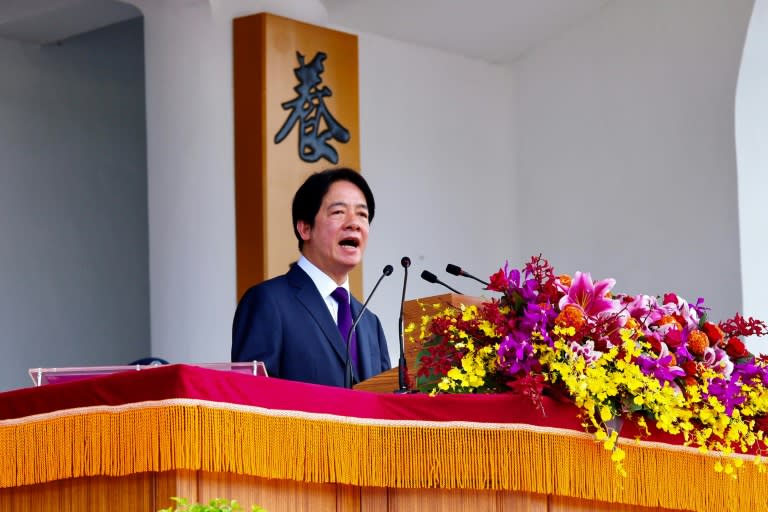 El presidente Lai Ching-te habla en la academia militar taiwanesa durante una ceremonia por su 100 aniversarios, el 16 de junio de 2024 en Kaohsiung (Taiwán) (Sam Yeh)