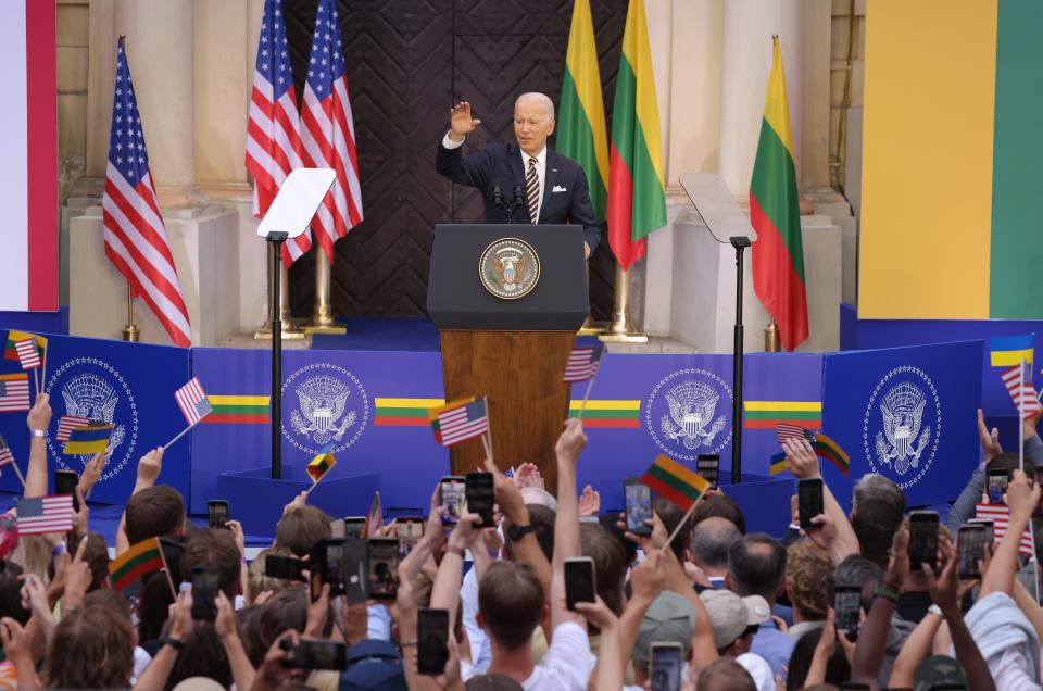 VILNIUS, LITHUANIA - JULY 12: U.S. President Joe Biden waves to the crowd after he spoke at Vilnius University on July 12, 2023 in Vilnius, Lithuania. Biden, who was in Vilnius to participate in the 2023 NATO Summit, lauded Lithuania and the Baltic countries for attaining freedom following the collapse of the Soviet empire. (Photo by Sean Gallup/Getty Images) ORG XMIT: 776004527 ORIG FILE ID: 1537328950