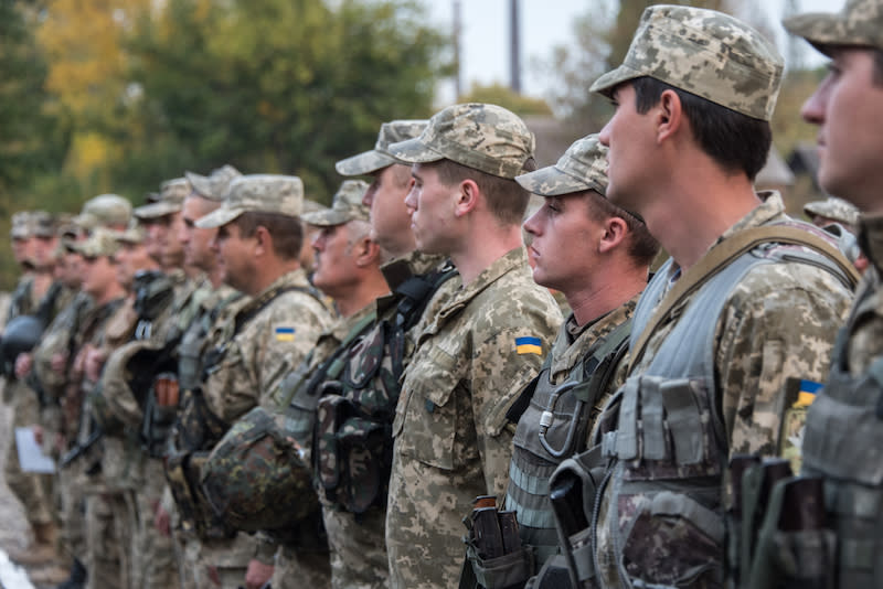 Pro-Ukraine soldiers line up at a military base in Kramatorsk, Ukraine, on Oct. 4, 2016. Photo from Getty Images.