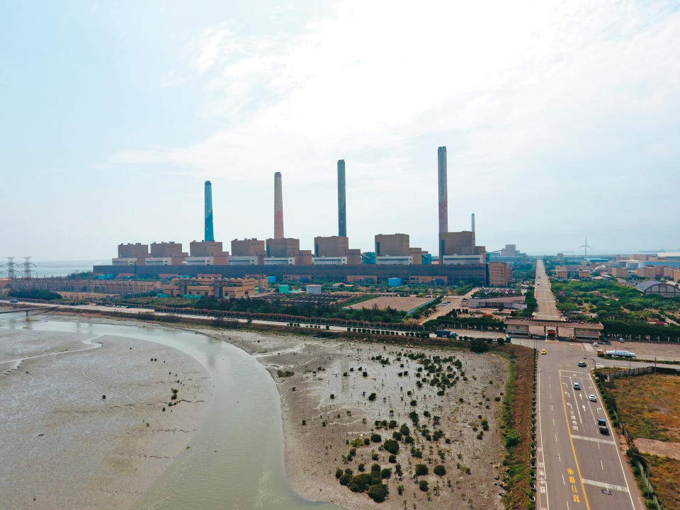 阿琦的屍體，在台中火力發電廠南側海岸的消波塊旁被釣客發現。